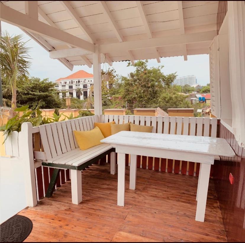 Abihon Hoferhaus Mactan Guesthouse Мактан Екстериор снимка